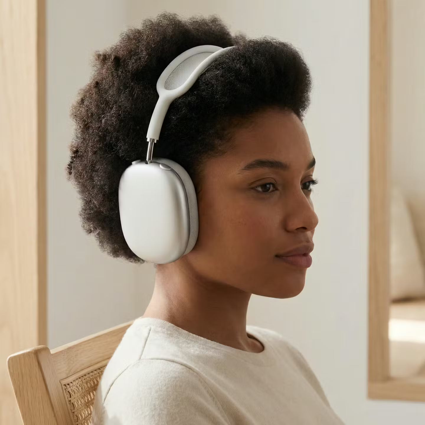 TrueSound Pro – Bluetooth Headphones